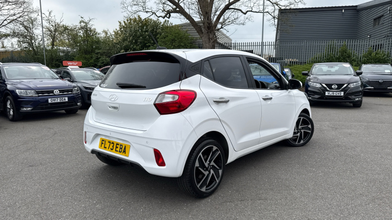 Hyundai i10 1.0 MPi Premium 5dr Petrol Hatchback